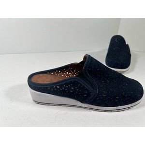 Walking Cradles Womens Freedom Slip On Shoes Navy Leather Cut Out Round Toe 7 W